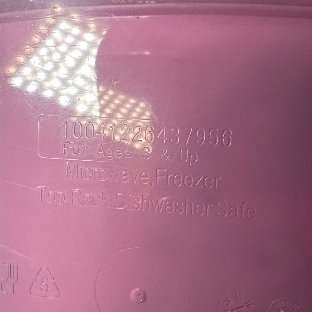 2 Microwaveable and Dishwasher Safe Storage Containers - Picture 6 of 12